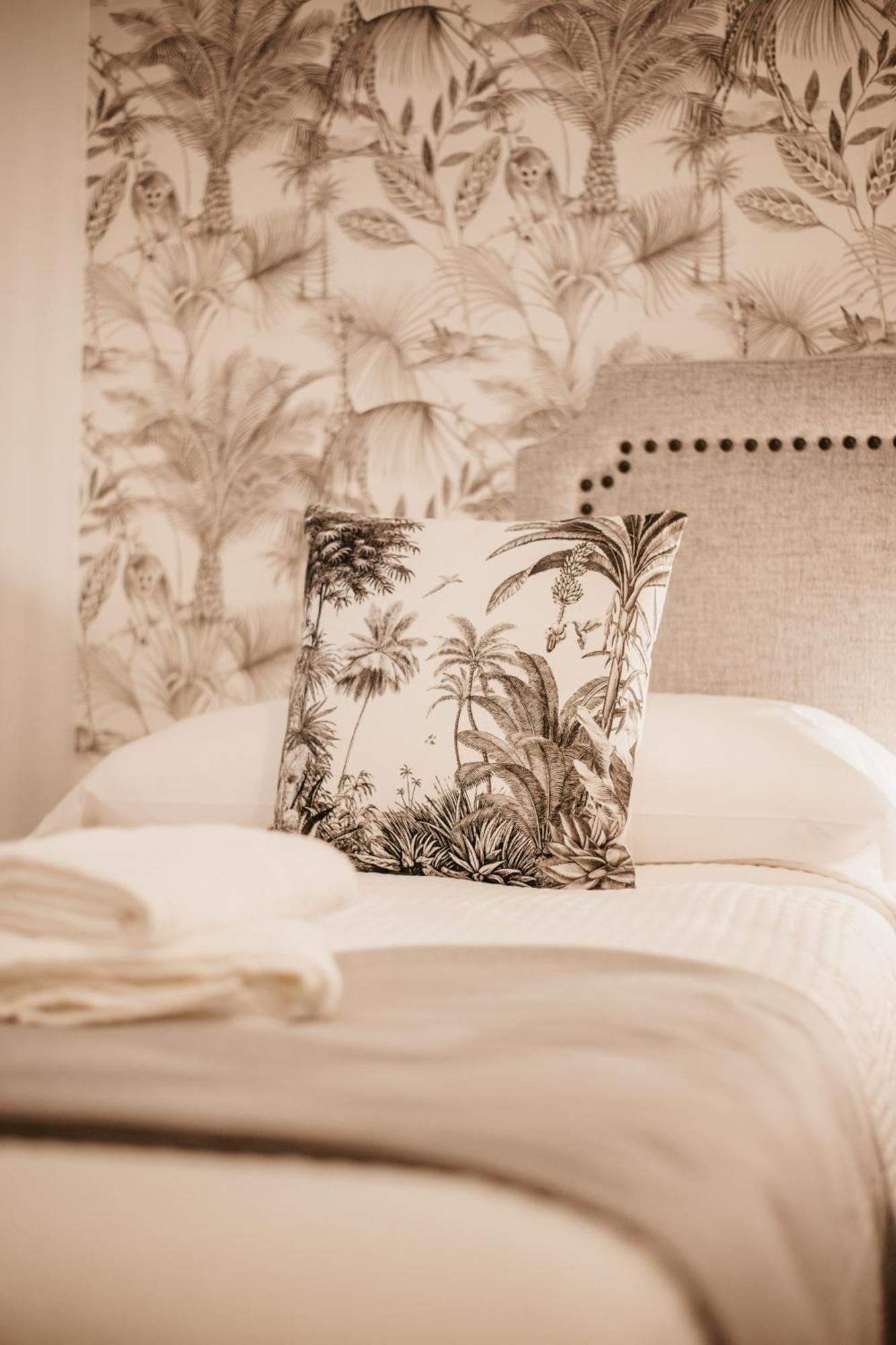 Tuguest Maria Luisa Apartment - Free Parking Granada Bagian luar foto